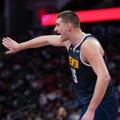 Jokić doveo konja u najavi utakmice za Božić