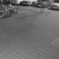 Nesvakidašnja scena u Novom Sadu: Devojka u mini-suknji i štiklama ukrala biciklo, pa otišla svojim putem