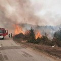 Borili se s vatrom od podneva: Vatrogasci Sektora za vanredne situacije lokalizovali veliki požar kod prijepoljskog sela…