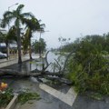 Uragan Beril stigao do Meksika, čupao drveće i izazvao nestanke struje
