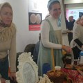 Predstavljena tradicionalna ruska božićna trpeza: „Kulebjaka“ spaja porodicu za stolom