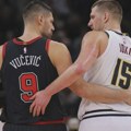 Noć "tornjeva" u NBA - Jokić, Vučevič, Dejvis i Sabonis pravi divovi!