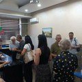 (UŽIVO) Izbori u Zaječaru i Kosjeriću, primetan veći broj automobila sa tablicama drugih gradova