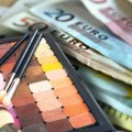 Nemački ministri potrošili 600.000 € na šminku i frizure! Ekonomija im u ambisu, a oni sede ispred ogledala