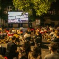 Večeras na Letnjoj sceni Studentskog kulturnog centra Kragujevac u organizaciji A1 biće prikazan film „Kad budem mrtav i beo“…