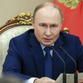 Putin: Soroševi udžbenici negativno utiču na mlade ljude