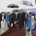 Vučić dočekao predsednika Azerbejdžana na aerodromu u Beogradu