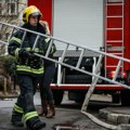 Veliki požar na crkvi, urušio se deo objekta: Užas kod Zrenjanina, vatrogasci na terenu (video)