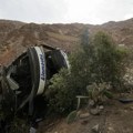 Tragedija u Peruu: Najmanje 14 ljudi poginulo kada je kombi sleteo u provaliju