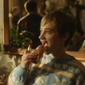Propadanje jedne mladosti koja je bila spremna da uzleti visoko: Kritika ukrajinskog filma „Da li me voliš?“
