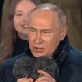 Slavlje na Crvenom trgu Putin zapevao sa protivkandidatima i okupljenim građanima! (video)