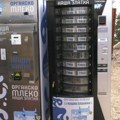 Teče mleko kao voda sa česme: Postavljen još jedan mlekomat u centru Zlatibora