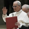 Papa lav četrnaesti počeo pontifikat i poručio: "Izabran sam bez zasluga, sa strepnjom" (foto)