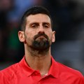 Antologijski poen Đokovića! Zverev je imao brejk loptu, a Novak napravio čudo: Ceo stadion je ustao i aplaudirao Srbinu