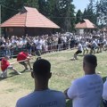 Na Goliji održana manifestacija “Sa Golije kolo se vije”