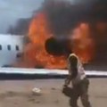 Авион у ком је био министар рударства излетео са писте и запалио се: Снимљене језиве сцене у Конгу
