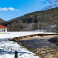 "Odsečeni smo od sveta, stanje je kritično!" Nezapamćeno jutro u ovom gradu u Srbiji: Voda odnela puteve, sela u strahu čekaju…
