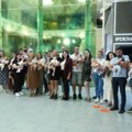 Za najmlađe Svilajnčane: Roditeljima uručeni bebi-paketi i autosedišta (foto)
