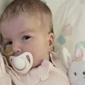 Velika Britanija: Preminula teško bolesna beba koja je juče isključena sa aparata
