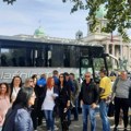 Prosvetari iz Vranja i Pčinjskog okruga stigli na protest ispred Skupštine Srbije (foto) Foto Galerija