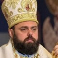 Episkop Heruvim osudio skrnavljenje zastave Srbije: Kukavički čin nasilja