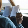 U Sremskoj Kamenici postavljena treća "Slobodna biblioteka": Građani u nju mogu da ostave knjige koje im više nisu potrebne