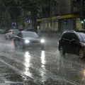 Pogoršani uslovi za vožnju zbog kiše: Na granici nema zadržavanja za automobile
