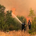 Dramatične scene kod Baošića: Pepeo pada po ljudima, meštani jedva dišu!