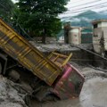 Broj žrtava poplava u Nepalu porastao na 162, stotine nestalih