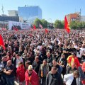 Hiljade građana protestovale u Prištini zbog presuda liderima OVK