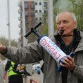Građani se opraštaju od profesora Vasića: Večeras skup na keju