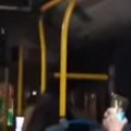 Vozač autobusa u Sremčici naglo zakočio, šestoro završilo u urgentnom Sumnja se da je ovo razlog