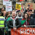 Propalestinski marš u Londonu, policija uhapsila dvojicu kontrademonstranata