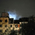 Troje poginulo u stravičnoj eksploziji u Moskvi Goreli stanovi, deo zgrade se urušio, ima i povređenih (foto/video)