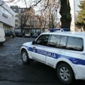 Četiri maloletnika uhapšena u Novom Sadu Izbacili muškarca iz stana i ukrali mu novac