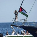 Izrael tvrdi da brod sa aktivistima i Gretom Tunberg neće stići do Gaze