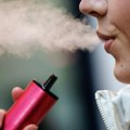 Zašto toliko dece koristi vejpove i koliko je to opasno