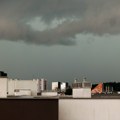 Snažno nevreme u Sloveniji: Vetar kidao krovove, u Ljubljani hiljade ljudi bez struje
