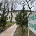 Direktor bolnice u Leskovcu: Pacijenti primljeni zbog sumnje na salmonelu stabilno, biće pušteni na kućno lečenje