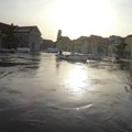Meteorološki fenomen pogodio ovo mesto, sve se desilo u sekundi: Ljudi sedeli i pili kafu, a onda je počela opšta bežanija -…