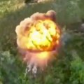 Ukrajinci slave malu pobedu Ruski tenk počeo da beži od dronova, usledila je katastrofa (video)