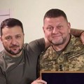 Utešna nagrada za bivšeg komandanta: Zelenski odlikovao Zalužnog zvanjem „Heroja Ukrajine“