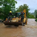 U svrljigu se izlila voda, poplavljeno 40 kuća: Vatrogasci-spasioci na terenu, evakuacija u toku, proglašena i vanredna…