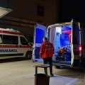 Mladić (19) izboden sinoć u Leskovcu pet puta, hitno prebačen za Niš