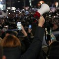 Protest studenata koji blokiraju fakultete ispred zgrade RTV u Novom Sadu