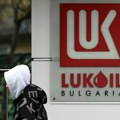 "Kupite Lukoil"