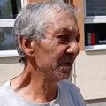 Brutalan napad tokom izbornog dana: Beretke šamarale čoveka; Pokušali da mu otmu glasački listić VIDEO