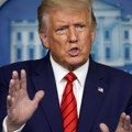Novi skandal Donalda Trampa na pomolu: "Volstrit žurnal" tvrdi - NJegovo ime na pismu Epstinu za rođendan 2003. godine