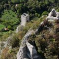 Arheološka istraživanja na Mileševcu - naučnici došli do važnih otkrića, otkriveni fragmenti vojne opreme, delovi radionica...…