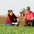 Пољопривредницима у Србији исплаћено готово 102 милијарде динара